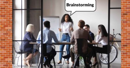 Brainstorming: O Que É, Como Fazer e Exemplos Práticos