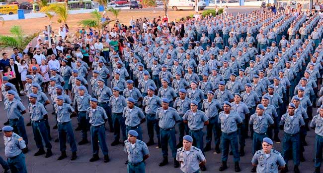 Imagem de uma corporação militar